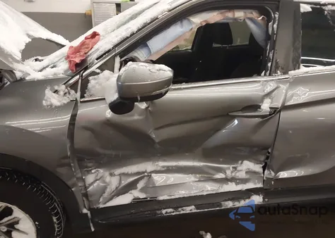 2020 Mitsubishi Eclipse Cross Es 1.5T Awc z USA, uszkodzony, nr VIN JA4AT3AA2LZ002380